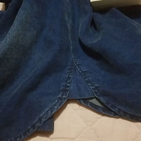 Bella Dahl chambray/denim button up shirt - Picture 7 of 8